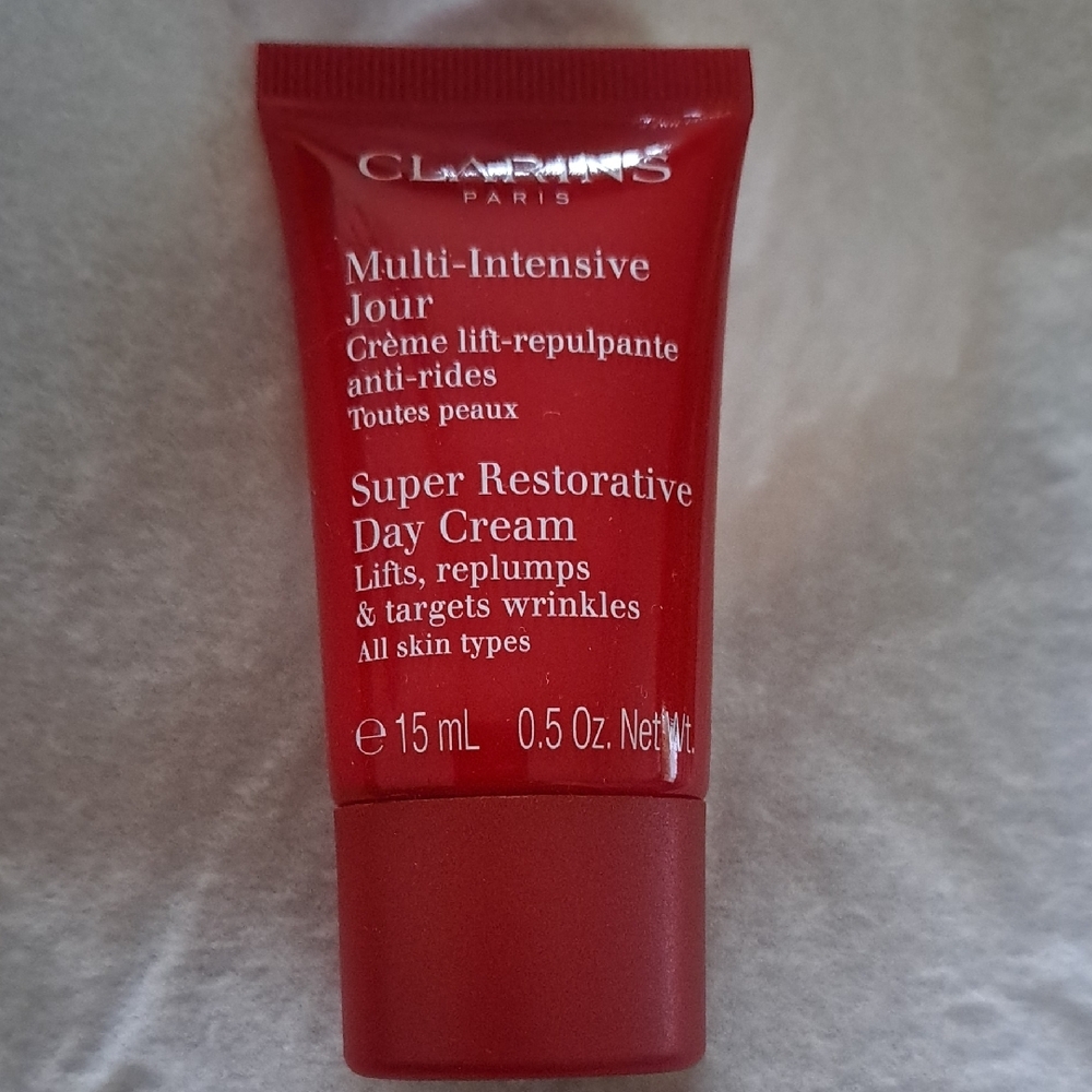 Clarins Skincare Set - Anti-aging. NEW - Picture 2 of 9